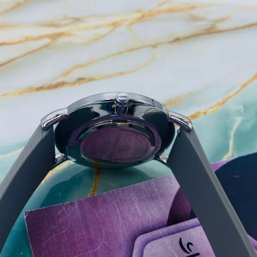 U Point Slim Watch with Magnet Rubber Strap