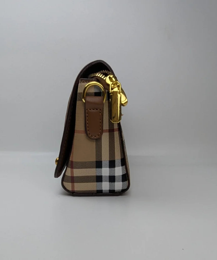 BRBRY Pure Leather Checked  Women's Handbag